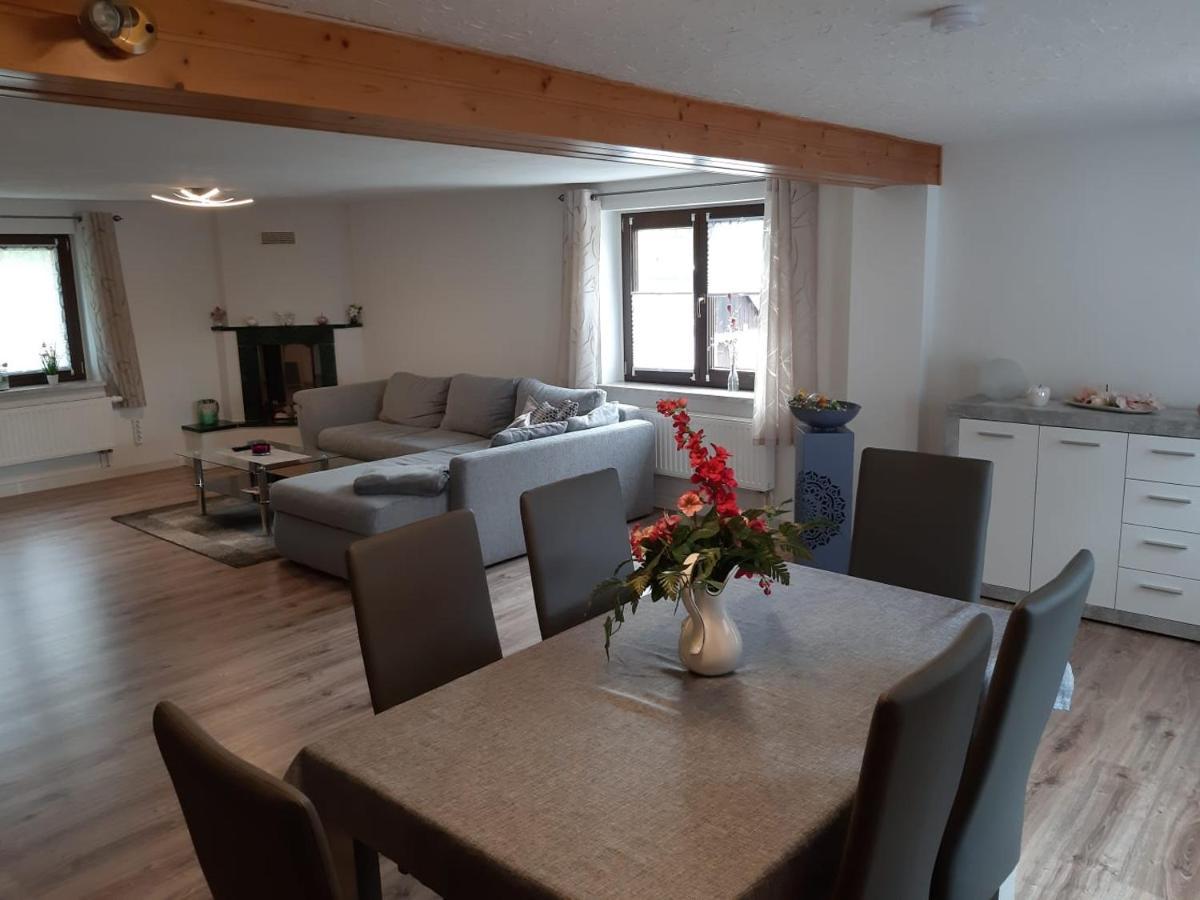 Familienfreundliche Ferienwohnung Zschorlau Exteriér fotografie